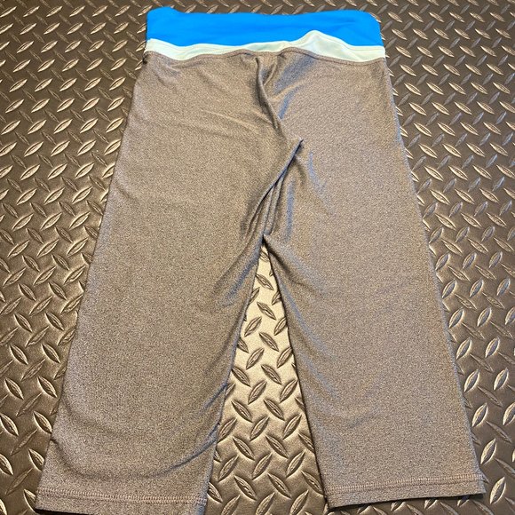 C9 by Champion Athletic Capri Leggins - Picture 3 of 4